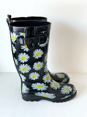 Capelli New York Ladies Daisy Print Tall Rain Boot Adjustable Calf 7